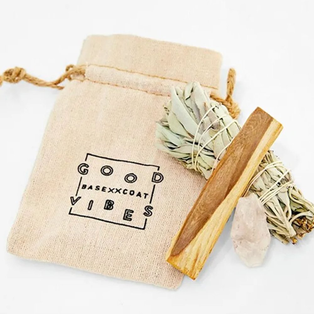 NWT Base Coat Good Vibes Smudge Kit